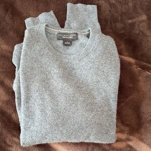 The Men's Store Bloomingdales Green 100% cashmere Sweater size L